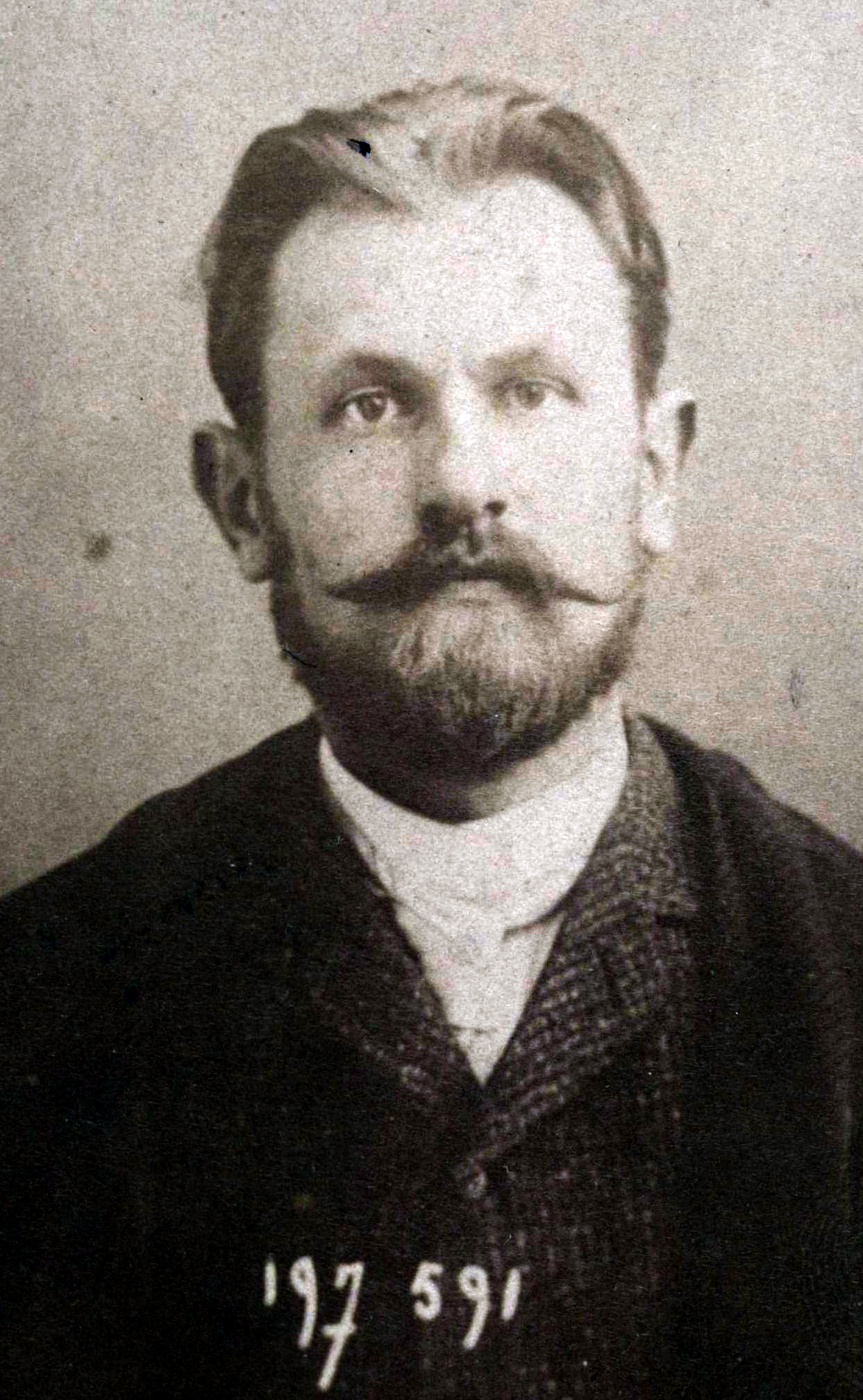 Zdjęcie Stanisława Wojciechowskiegom aresztowanego w 1893 roku przez policję francuską