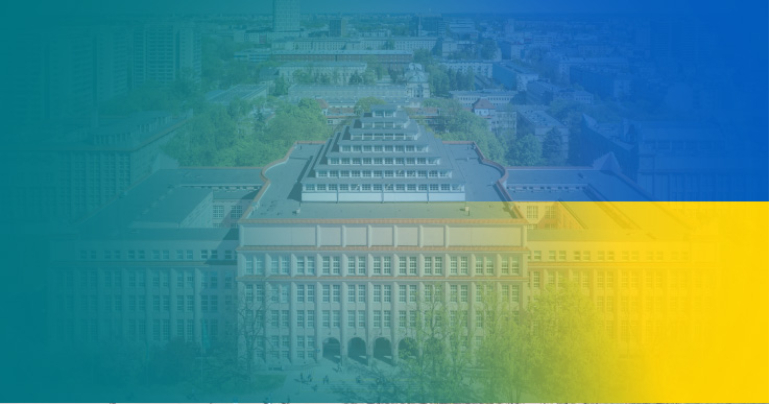 grafika łącząca barwy SGH i flagę Ukrainy; w tle zdjęcie budynku głównego SGH