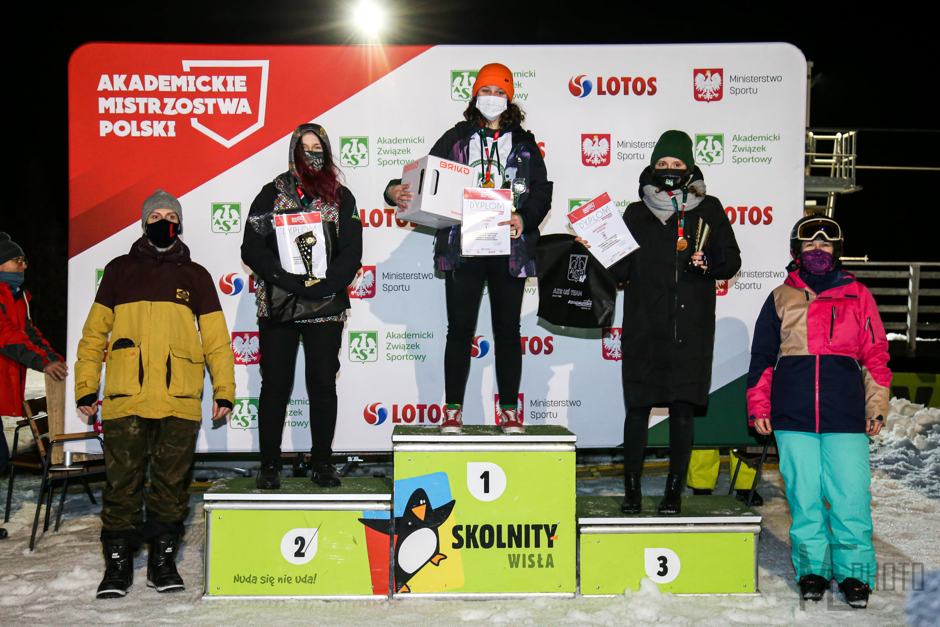 Banked slalom kobiet w typie USP i brązowy medal dla Alicji Paszkiewicz - kolorowa fotografia