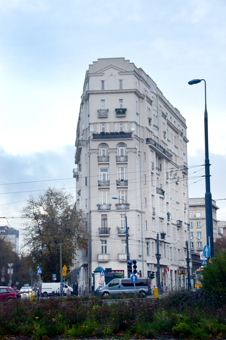 ośmiopiętrowa kamienica czynszowa przy ul. Marszałkowskiej 1