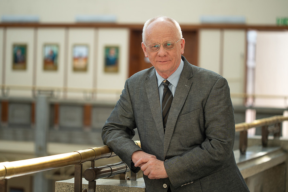 prof. Ryszard Bartkowiak