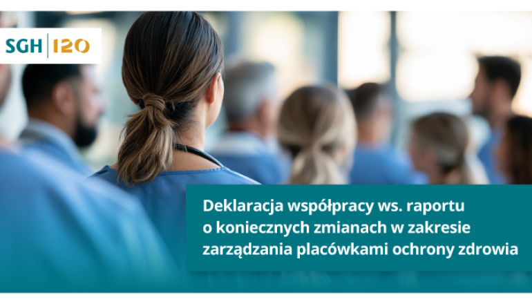 na zdjęciu grupa osób i napis