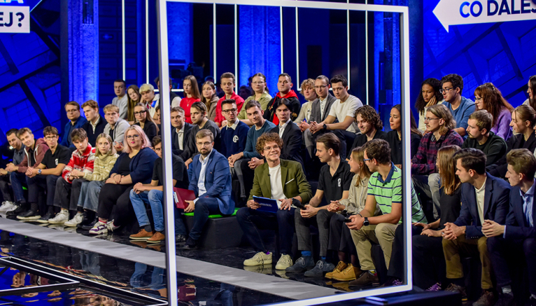 studenci na Auli Spadochronowej podczas debaty Polska co dalej