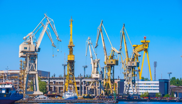 Szczecin stocznia przesyp transport dok technika technologia przemysł dym kurz