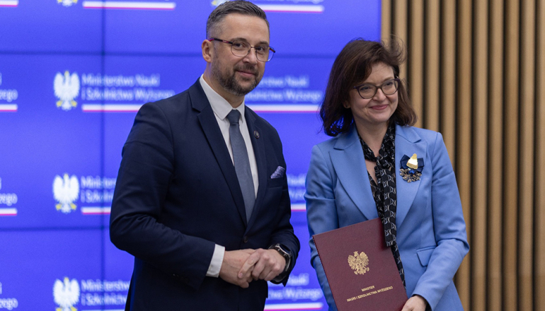 na zdjęciu Agnieszka Chłoń-Domińczak i minister