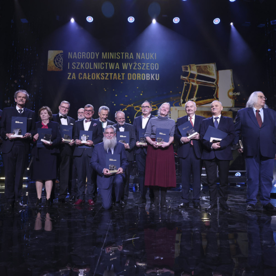 zdjęcie grupowe z gali