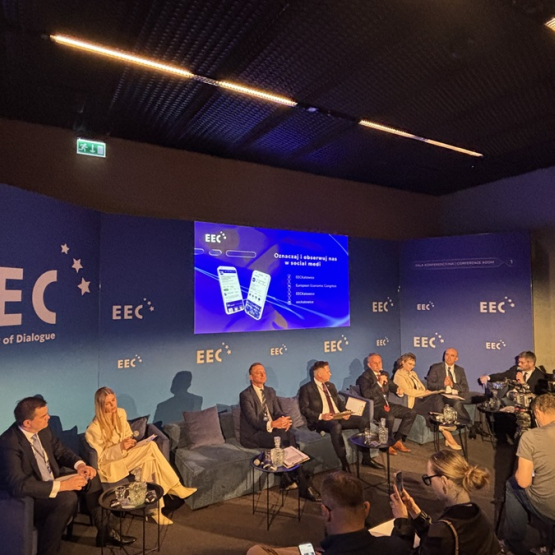 zdjęcie ekspertów z panelu