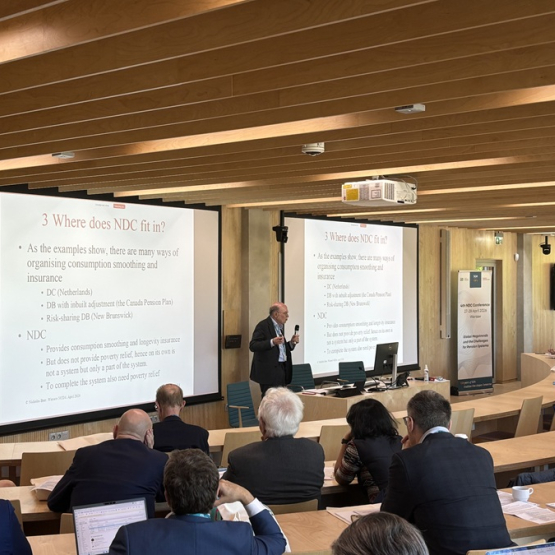 zdjęcie prelegenta na konferencji 