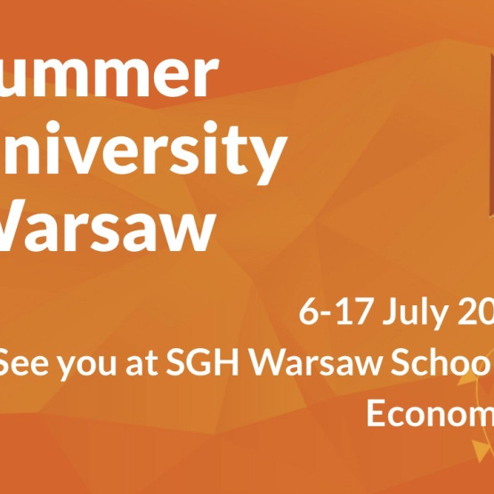 na pomarańczowym tle napis: Summer Warsaw University