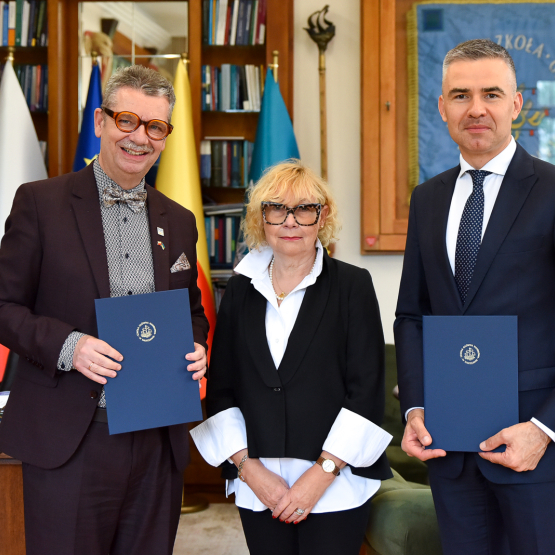 Dwóch mężczyzn i kobieta