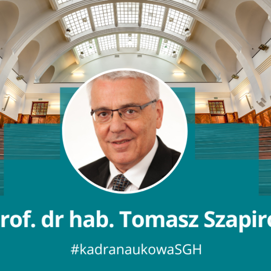 grafika przedstawiająca zdjęcie mężczyzny w okrągłęj ramce na tle budynku i fragmentu drzewa, pod spodem napis: prof. dr hab. Tomasz Szapiro, # kadranaukowa