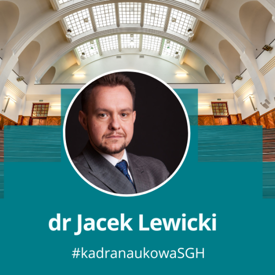 grafika przedstawiająca zdjęcie mężczyzny w okrągłęj ramce na tle wnętrza uczelnianej auli, pod spodem napis: dr Jacek Lewicki # kadranaukowa