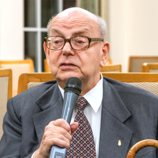 profesor Andrzej Całus