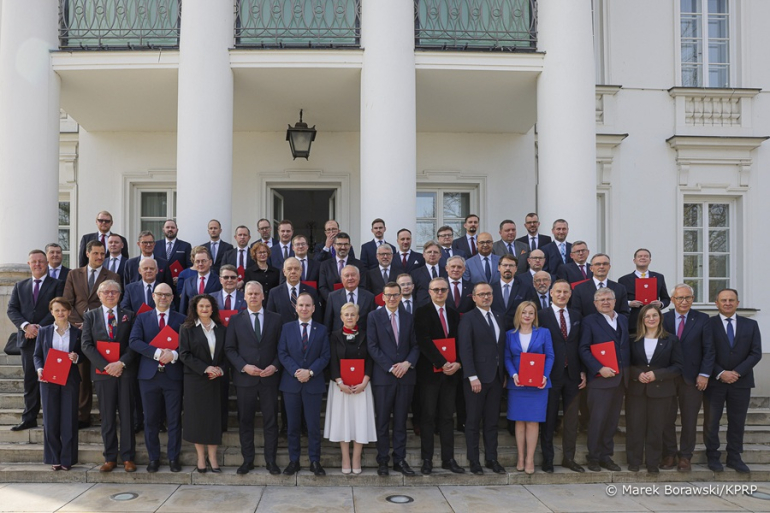 zdjęcie grupowe nominowanych naukowców do Rady Gospodarczej przy Prezydencie RP