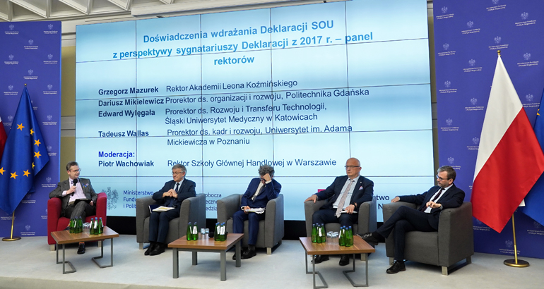 Na zdjęciu uczestnicy konferencji. FOT. PIOTR ŻUREK/MFiPR