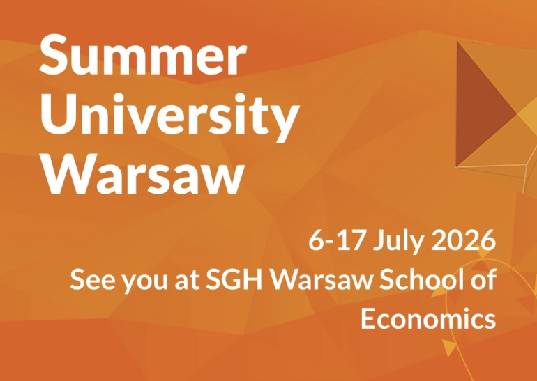 na pomarańczowym tle napis: Summer Warsaw University