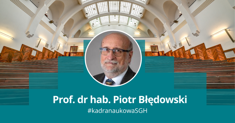 Na grafice prof. Piotr Błędowski na tle auli A