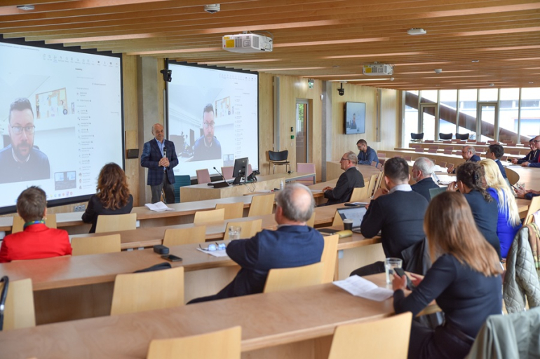 sala pełna uczestników konferencji