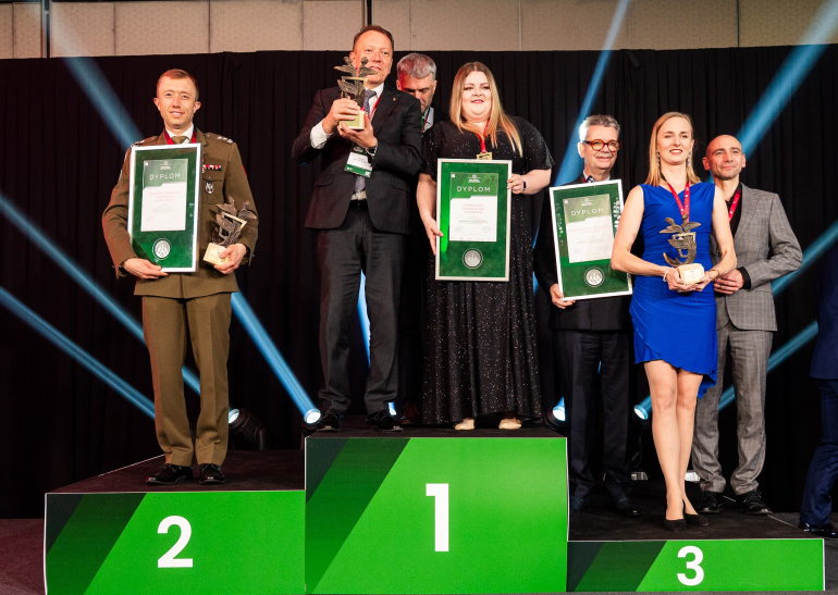 podium najlepszych uczelni społeczno- przyrodniczych